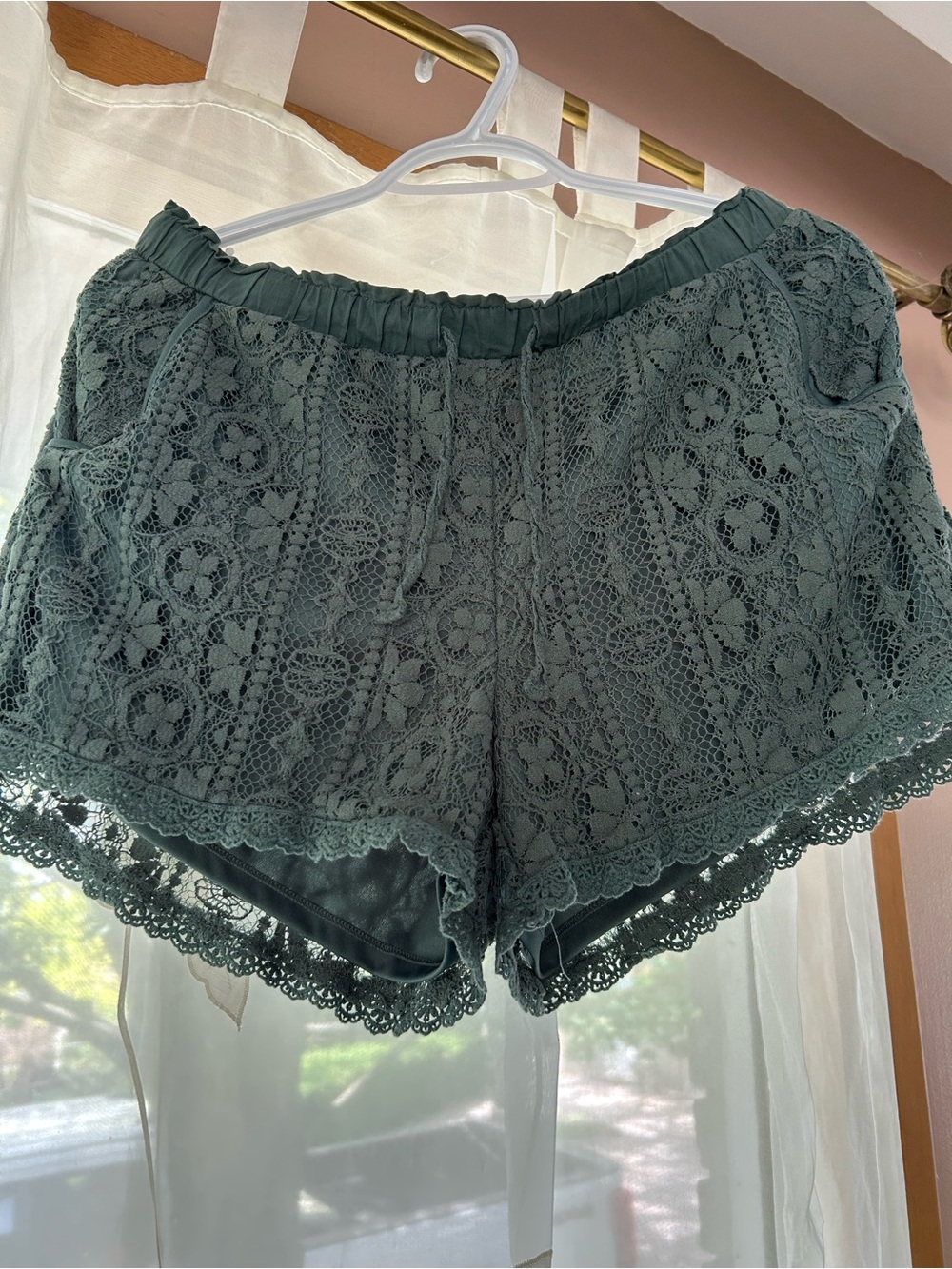 Women’s Lace Overlay Elastic-Waist Shorts — Maurice’s - Size L